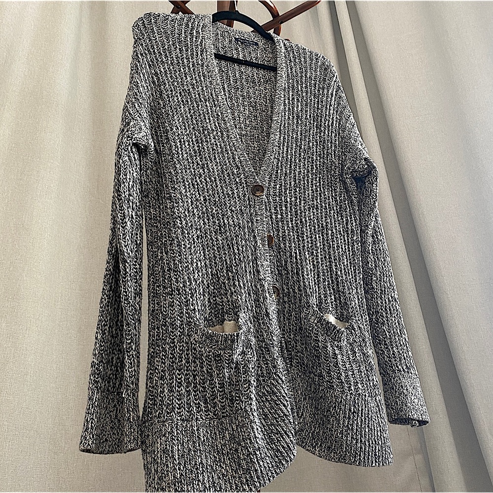 AMERICAN EAGLE OUTFITTERS Knit Cardigan